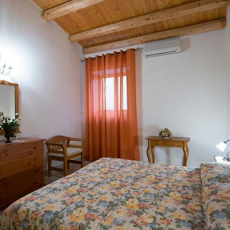 Agriturismo Borgo Degli Ulivi Canicattini Bagni Exterior foto